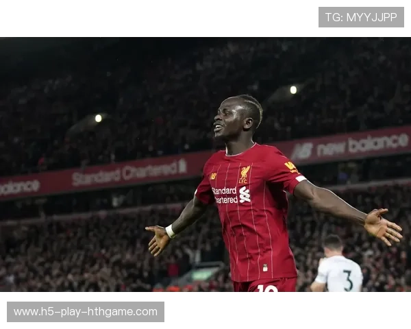 库利巴利禁区内化解马内单刀球机会